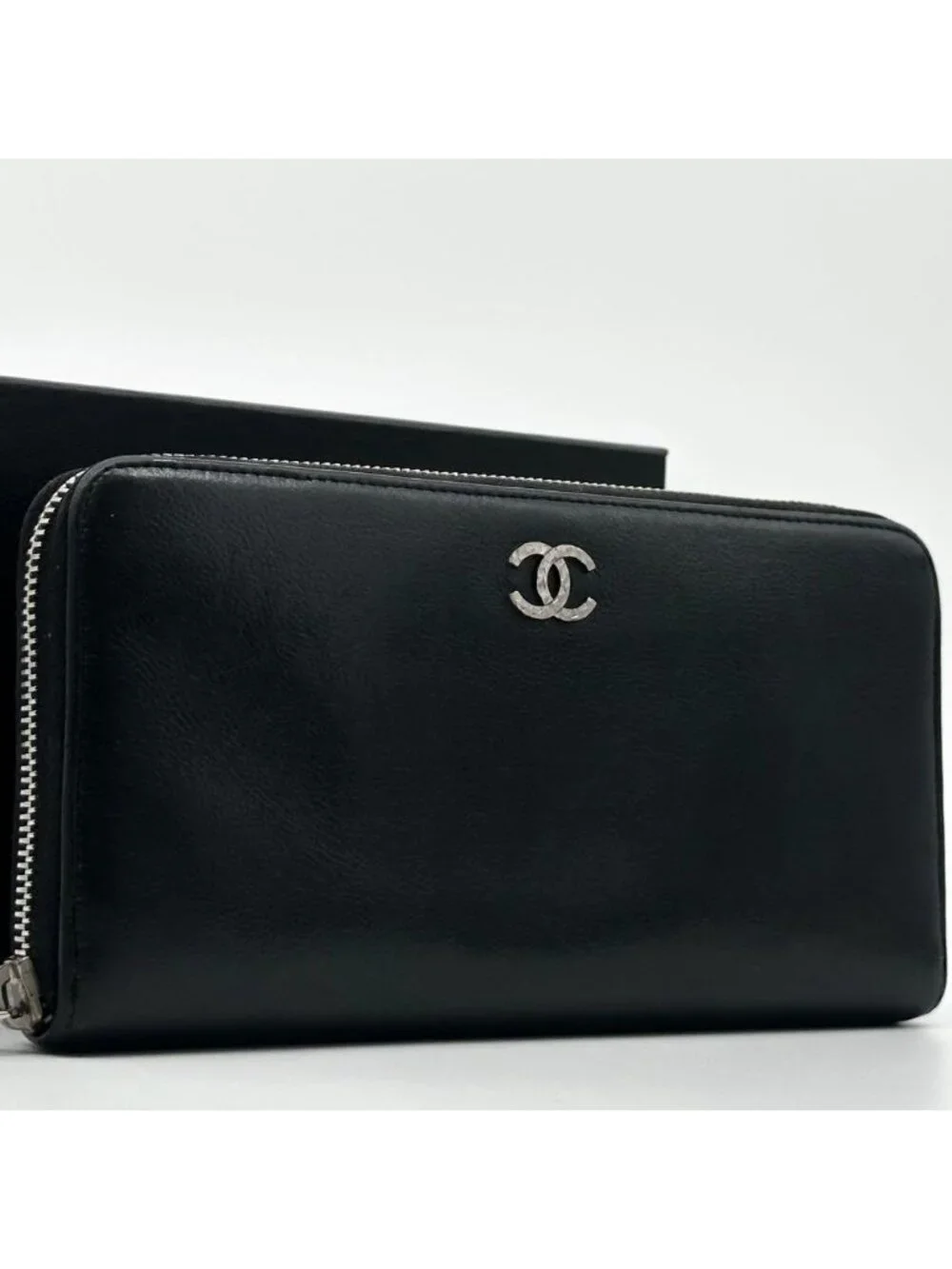 Chanel CC Logo Quilted Round Diamond Cut Lambskin Wallet